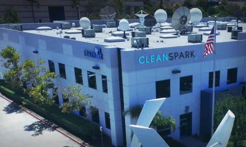CleanSpark продала 97% добытого в феврале биткоина для развития ИИ